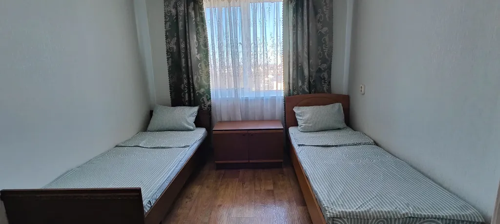 3-комнатная возле ТЦ Корона