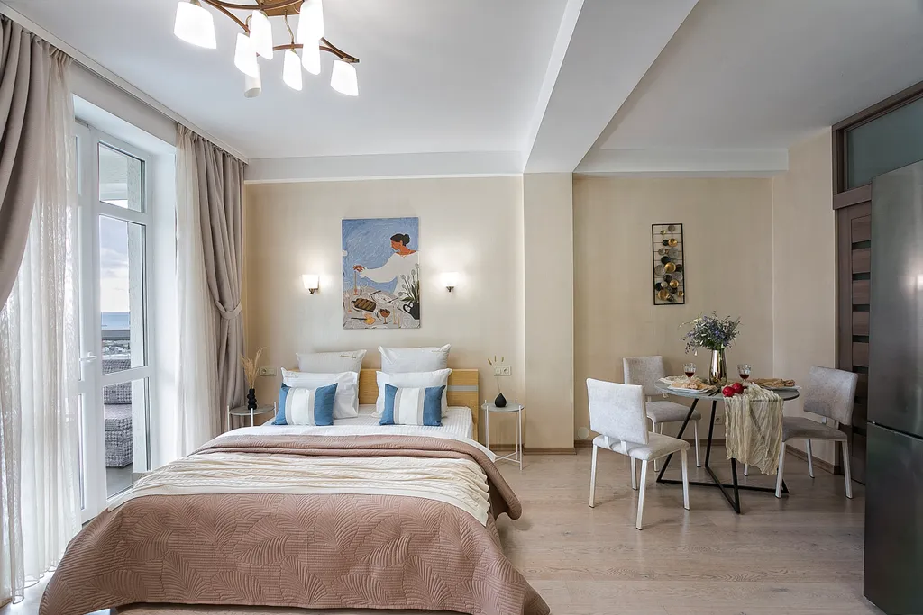 Садовая. В самом центре, вид на море