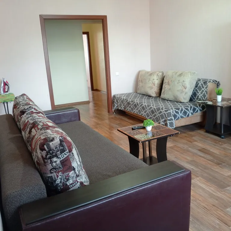 Двухкомнатная квартира в районе ЖД. АУРА