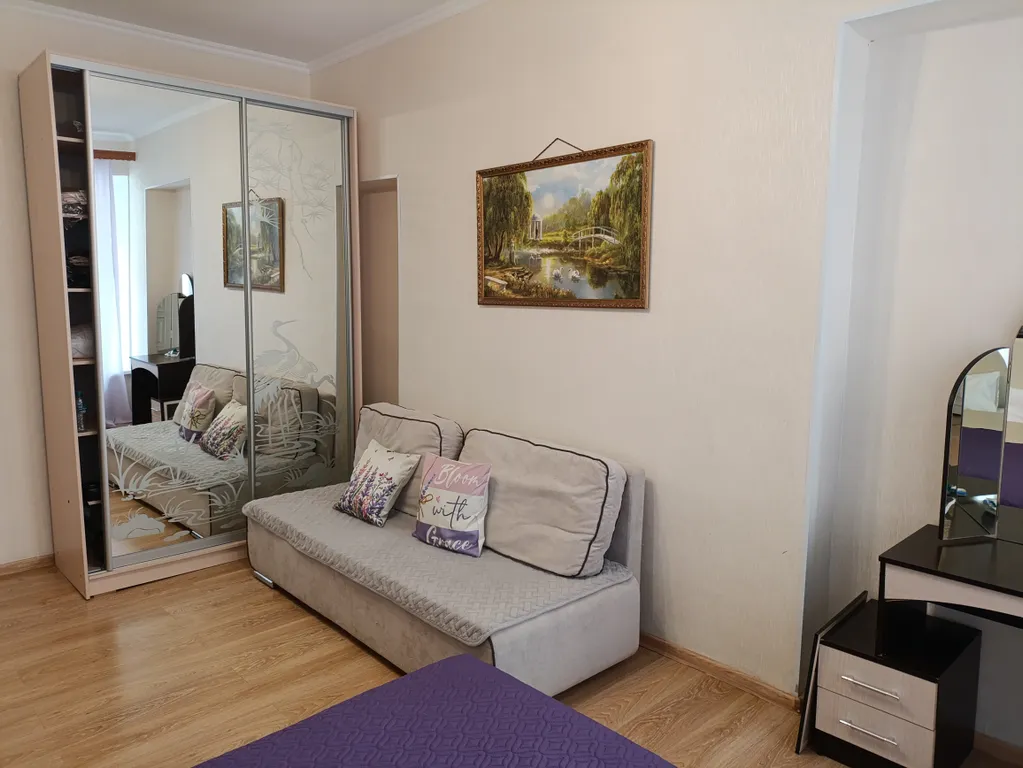 Евротрехкомнатная квартира у Невского