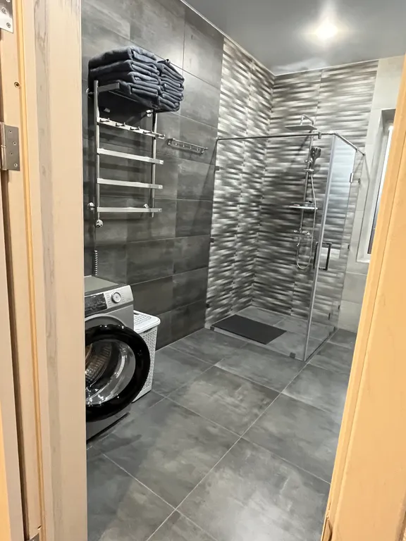 Дом в горах Адыгея, с теплым бассейном и беседкой