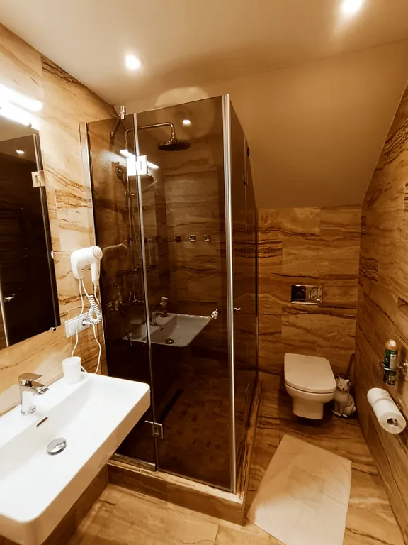 6-комнатный Дом