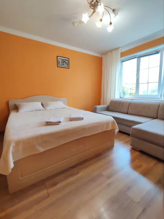 Уютная светлая квартира в центре в тихом районе — аренда посуточно в Набережные Челны