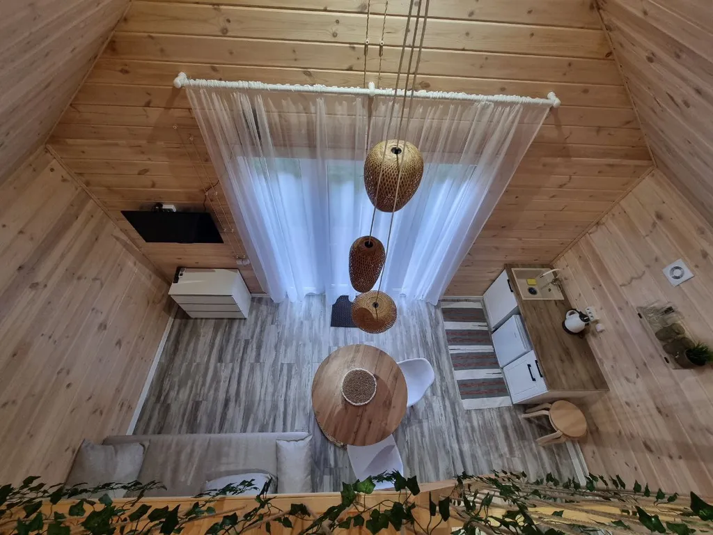 Новый дом с дизайнерским ремонтом