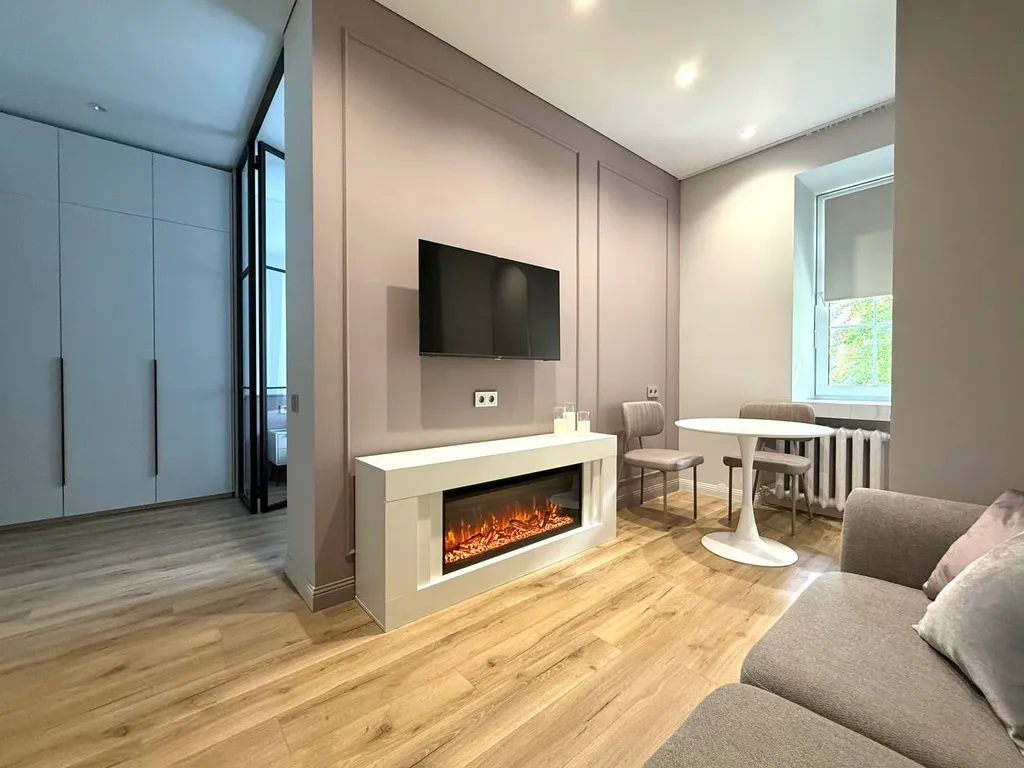 Апартаменты с камином и большой ванной