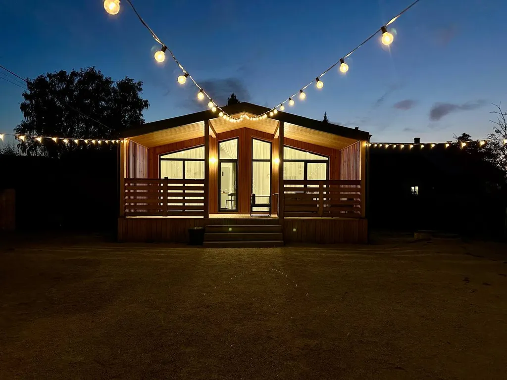 Новый дом 15 минут от центра