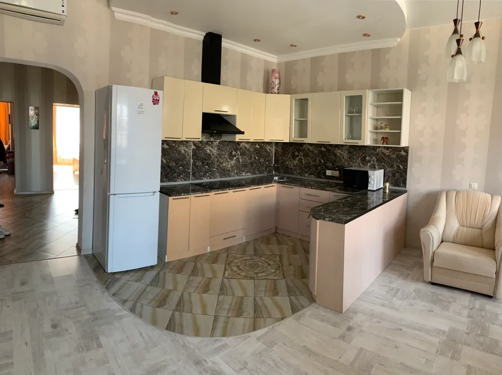 Квартира Огромная квартира недалеко от моря — Адлер