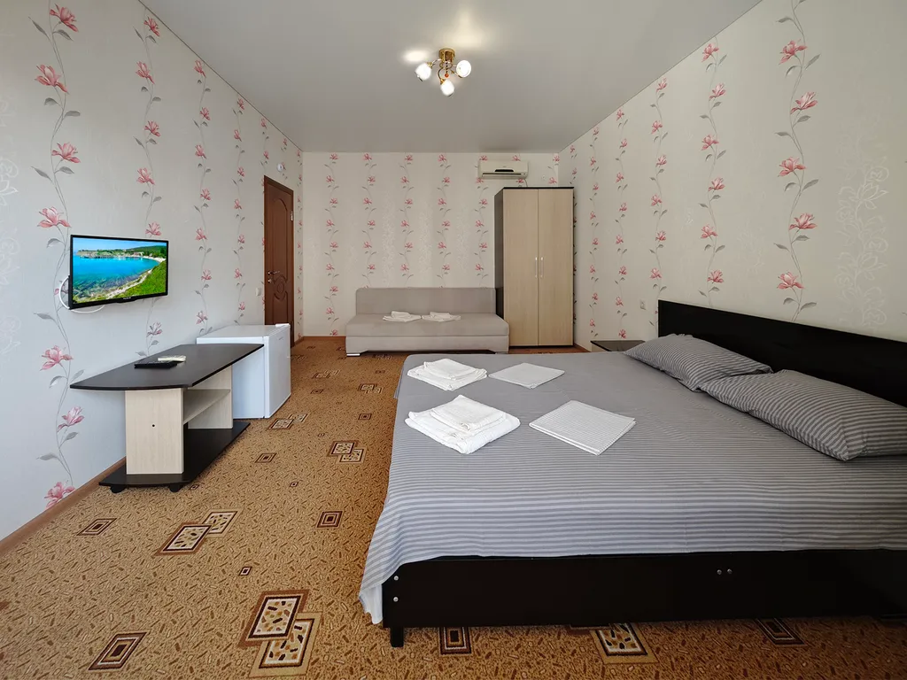 Семейный номер в гостевом доме Софианна в Голубой бухте для 3-5 гостей