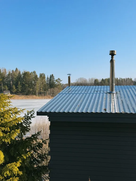 Дом с видом на озеро рядом с Ладожскими шхерами