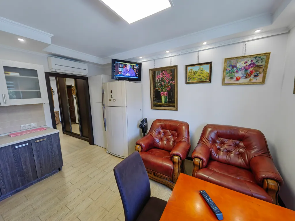 Прекрасная квартира в парке на Фабричной