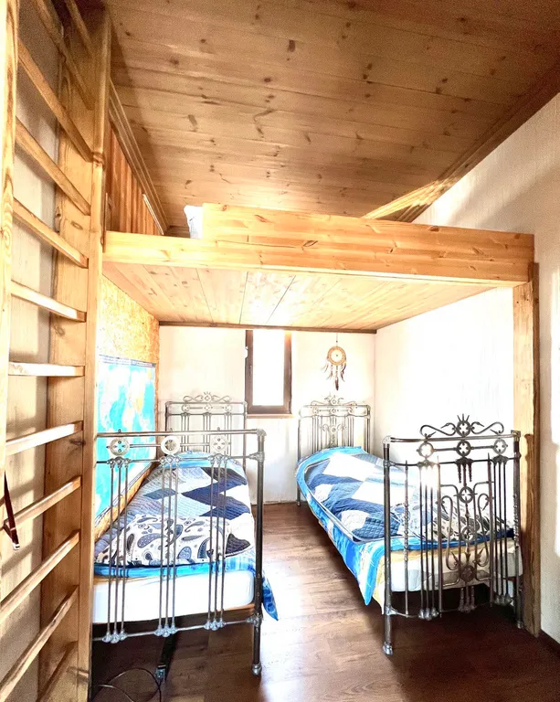 Коттедж Дача на берегу реки в стиле Старый замок — Козет