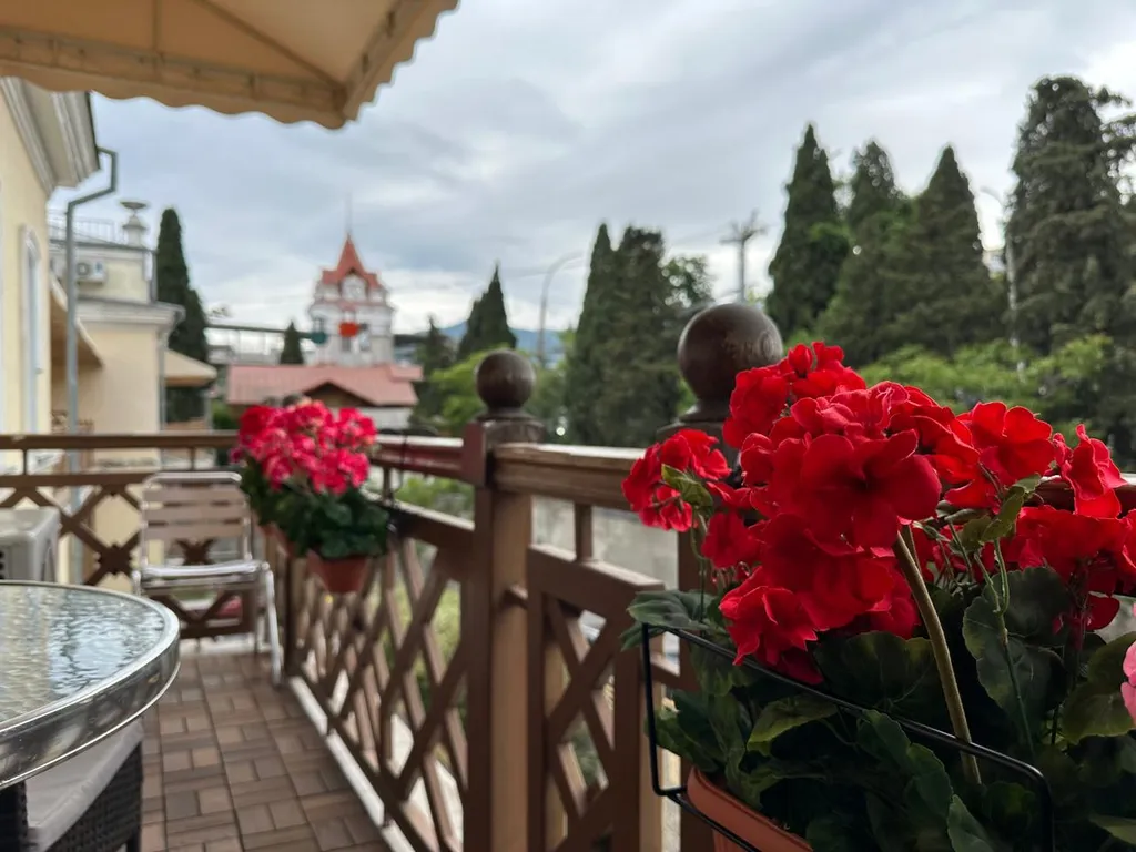 Апартаменты на набережной люкс шоколад двухкомнатный с балконом