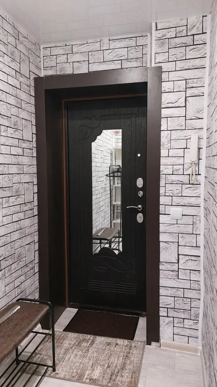 Уютная квартира после ремонта с новой мебелью