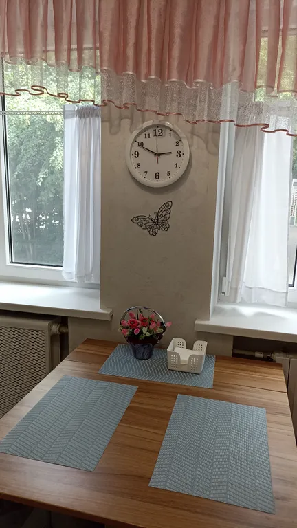 Уютная квартира в жилом районе, рядом с бассейном, магазинами и остановкой