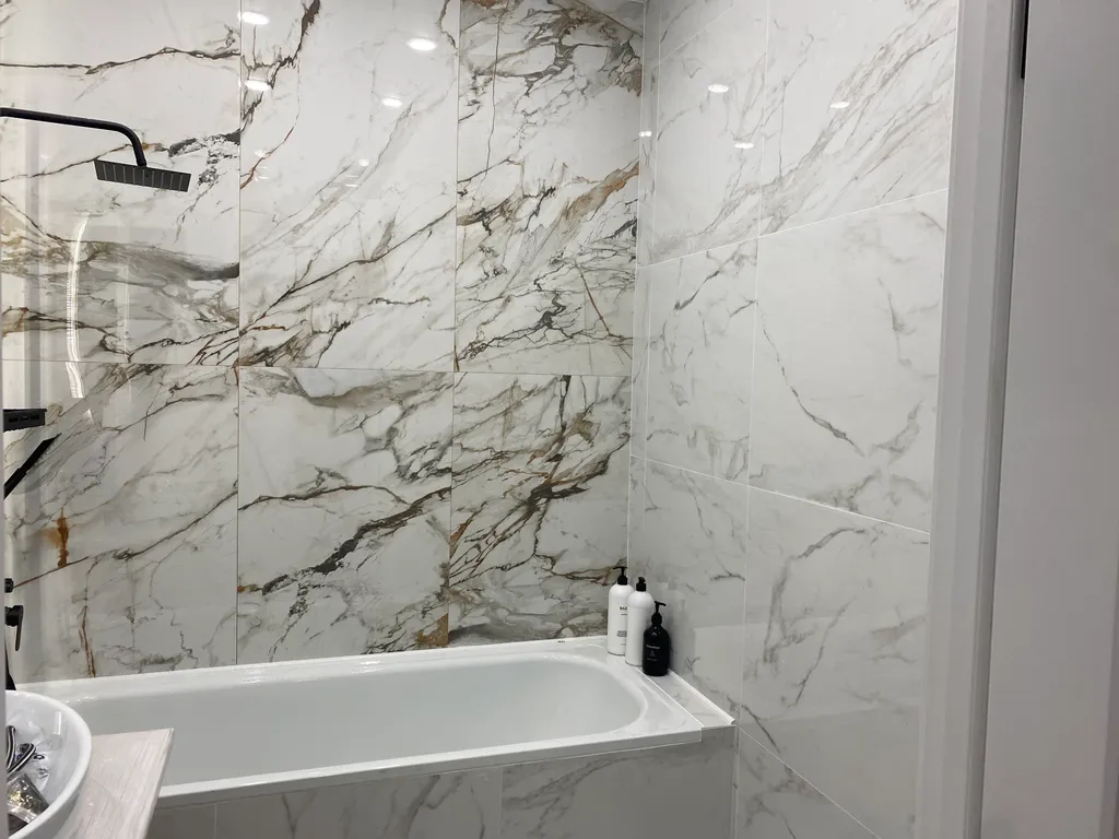 Шикарная трешка рядом с кремлем