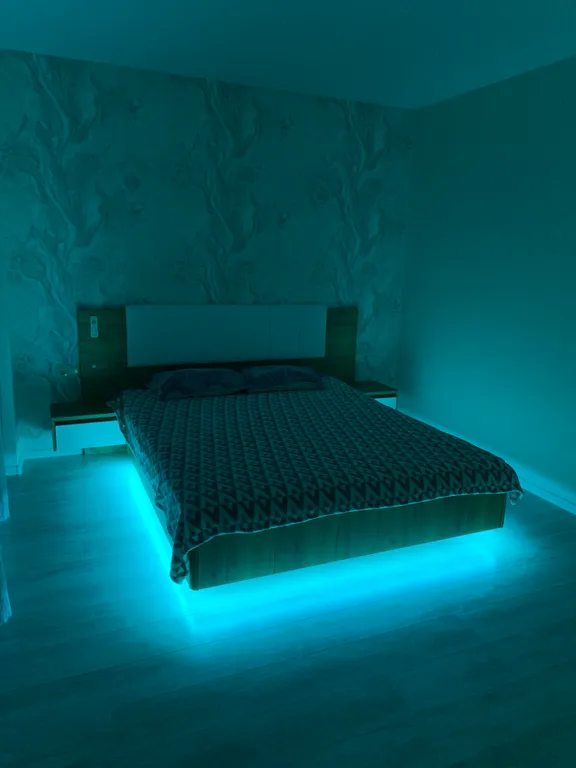 Новенькие светлые апартаменты с террасой и видом на парк