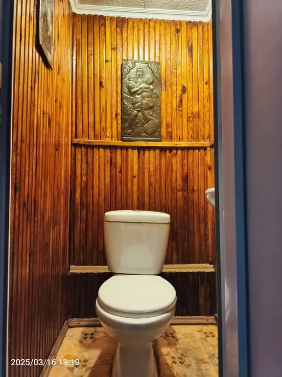 Комната, со свои отдельным входом, с видом горы