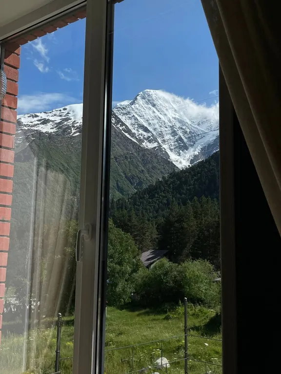 Уютный апартамент с видом на горы Приэльбрусья