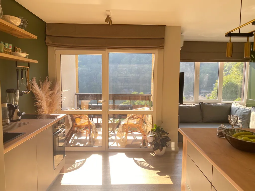 Студия с видом на озеро