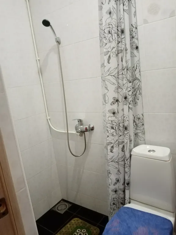 Квартира Квартира Уютный номер в частном секторе — Ейск