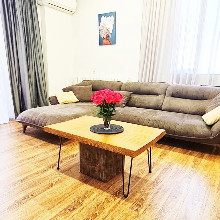 Апартаменты 3х-комнатные с кухней и отоплением. Вид на море и горы