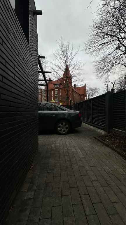 Отдельно стоящие апартаменты с придомовой территорией