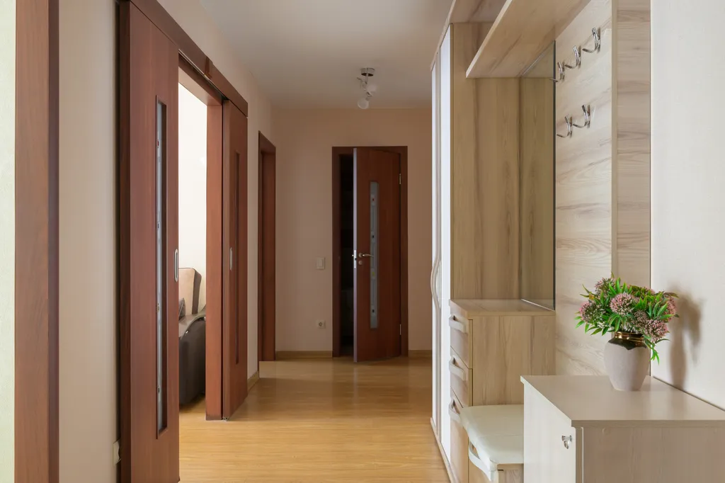 Двухкомнатная квартира с изолированными комнатами в центре