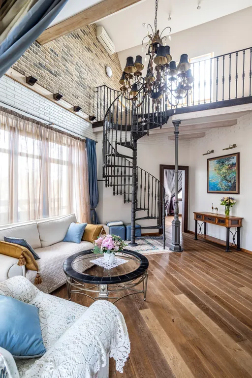 Трехкомнатная VIP квартира "Балтика" 
в центре|6 гостей , мансарда