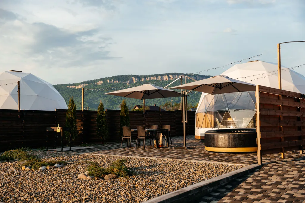 Сфера с горячим бассейном 2