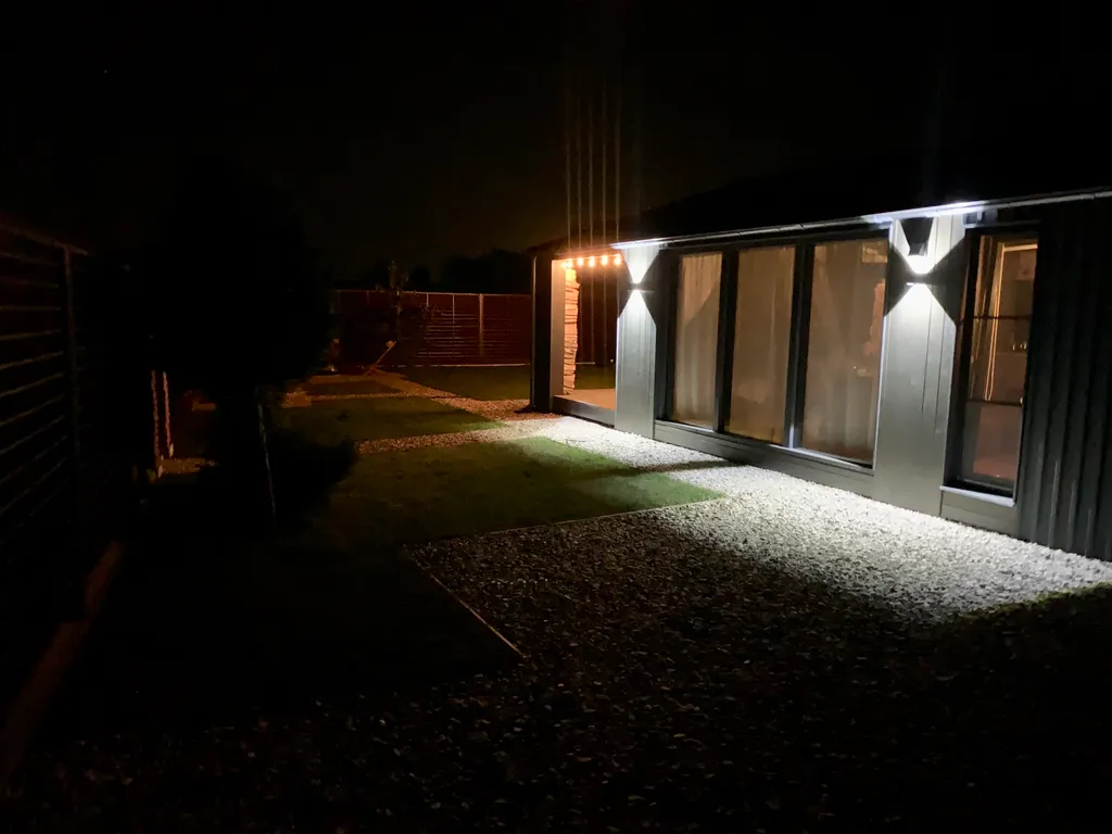 Новый дизайнерский дом с сауной и чаном