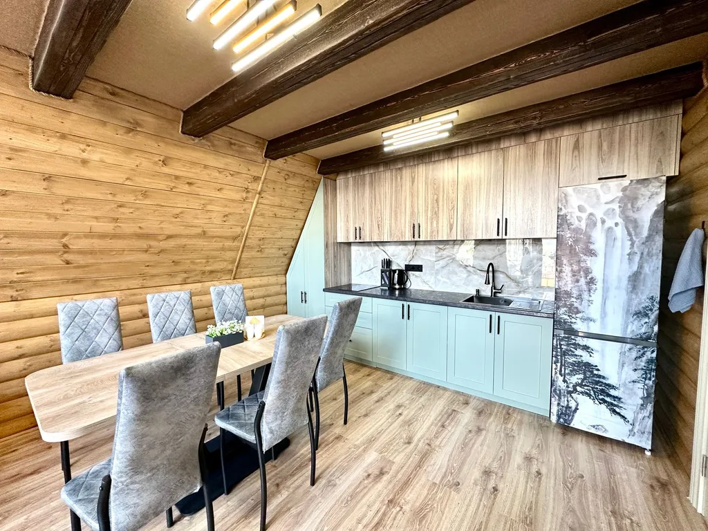 А-фрейм с видом на горы