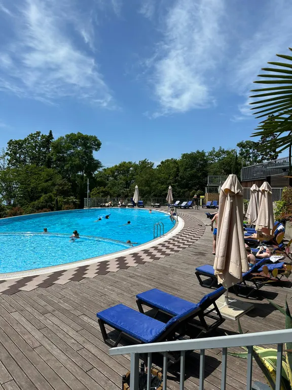 Актёр Гэлекси 2-комнатный апартамент