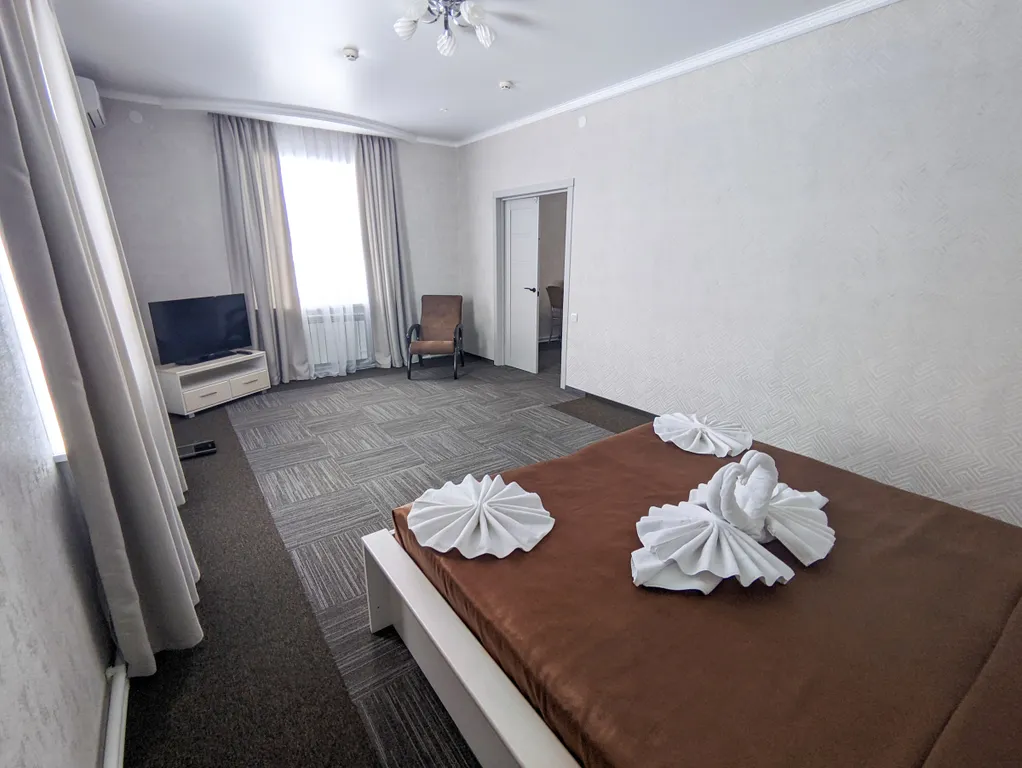 Люкс с видом на горы и Волгу