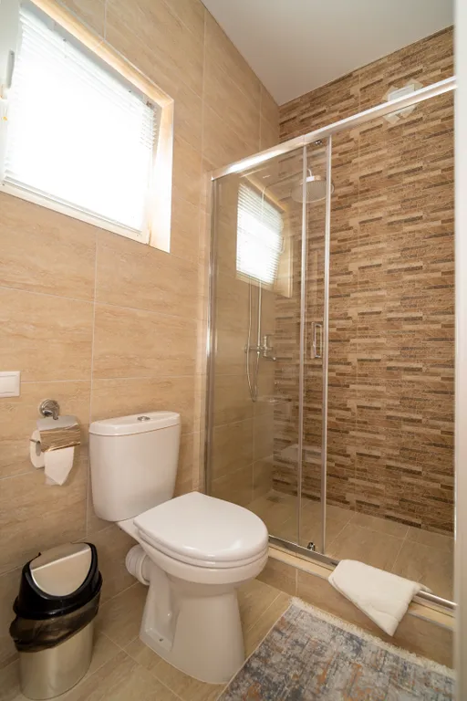 Квартира 1-комнатная Квартира — Кучугуры