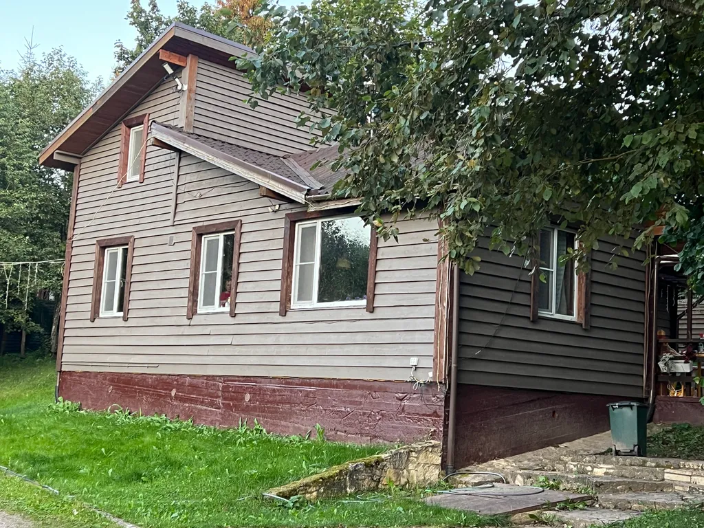 Уютный коттедж у озера — аренда посуточно в Волосово