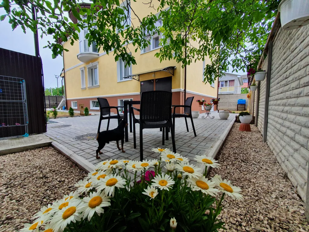 Уютная 2 комнатная квартира в центре с двориком