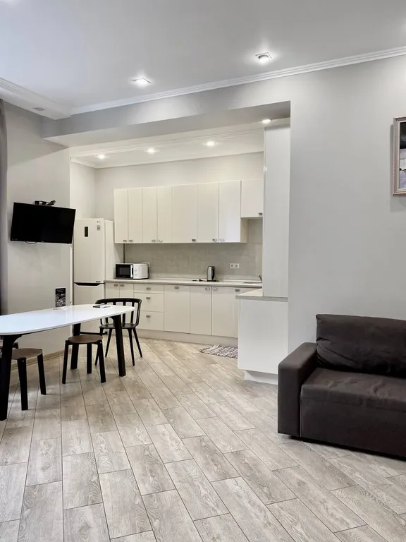 Евродвухкомнатный апартамент с видом на горы