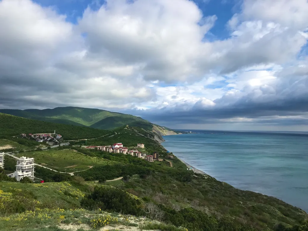 Апартаменты Санрайз с видом на море, лес и горы