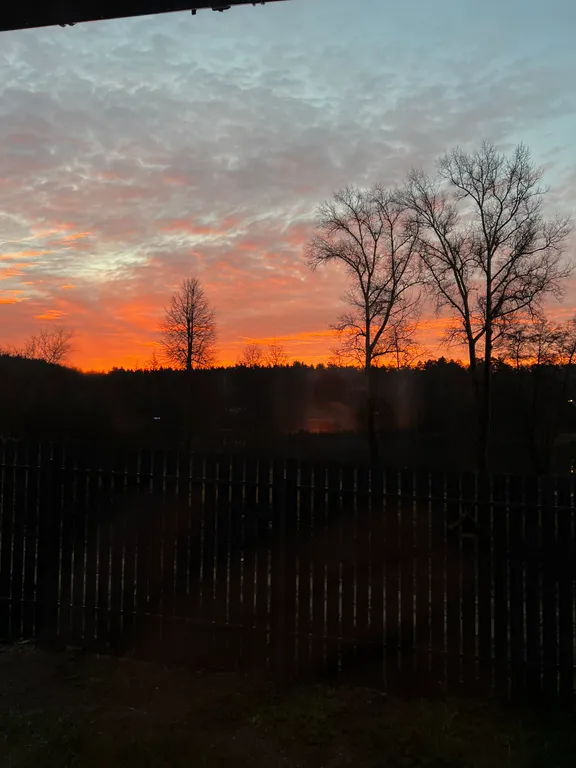 Дом на берегу пруда в Эко-местечке с банным чаном