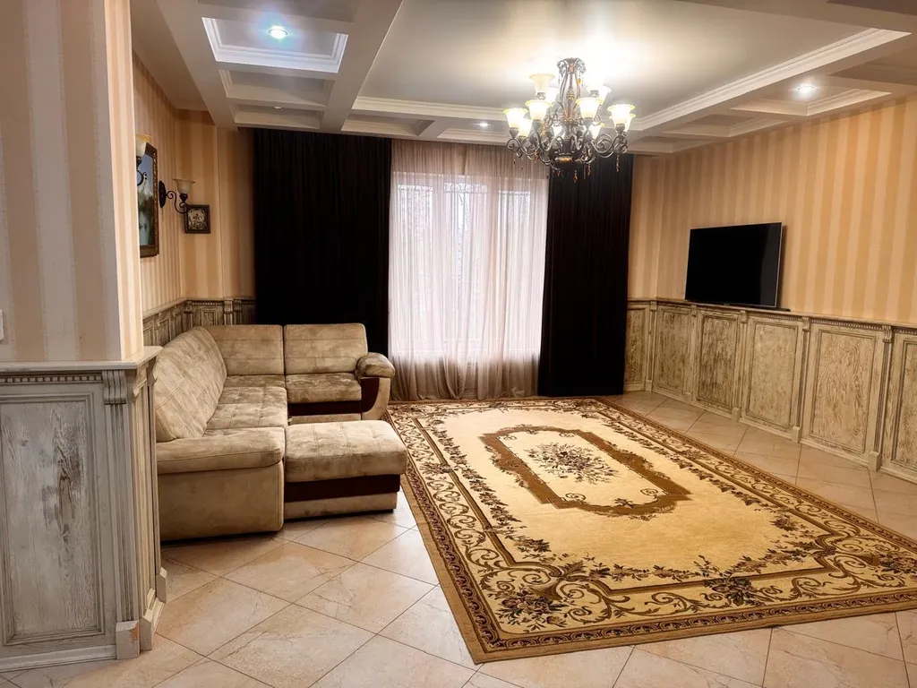 Большой дом с видом на Олимпийский парк