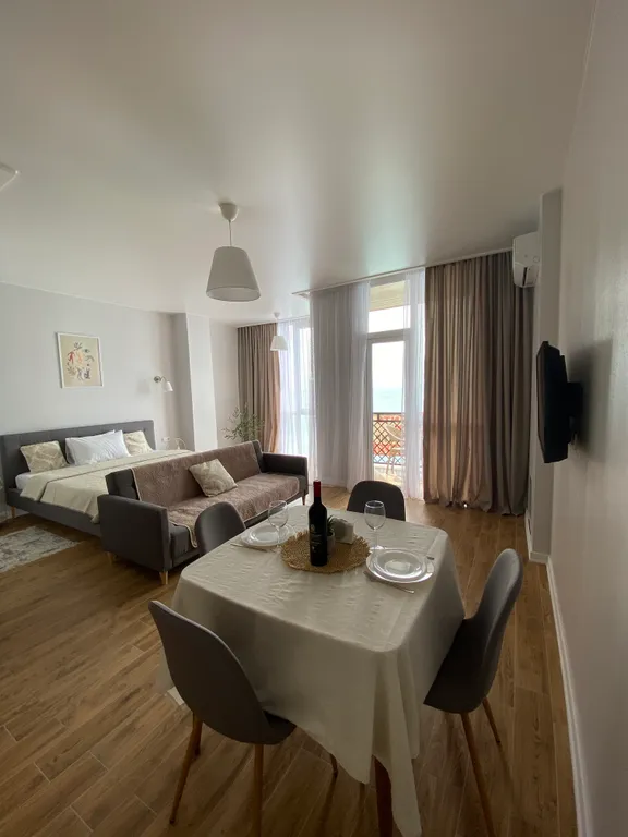 Апартамент на набережной с видом на море