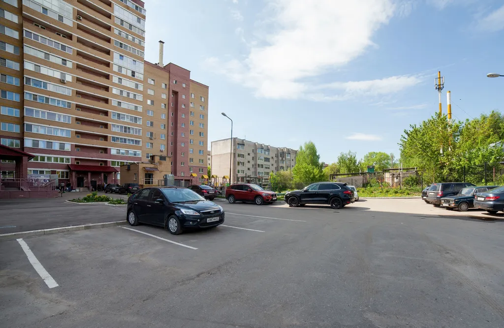 Шикарная квартира с видом на город и парковкой