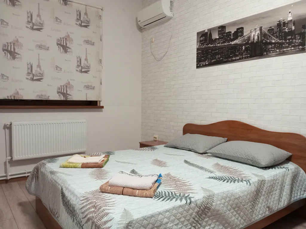 Квартира Просторная квартира в 5 минутах от моря с отдельным входом — Геленджик