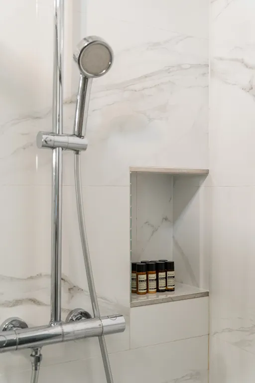 Апартаменты у Дана молл с видом на озеро