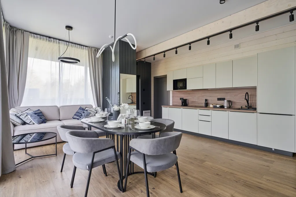 Большой панорамный дом с камином и сауной