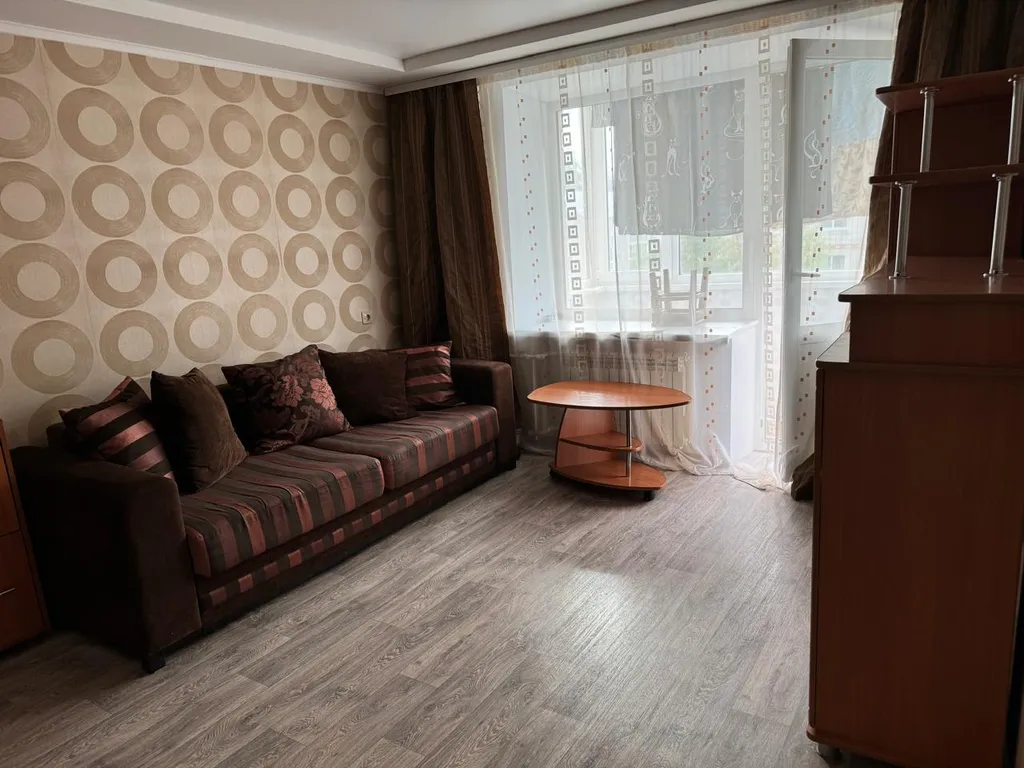 Светлая, теплая квартира — аренда посуточно в Череповец