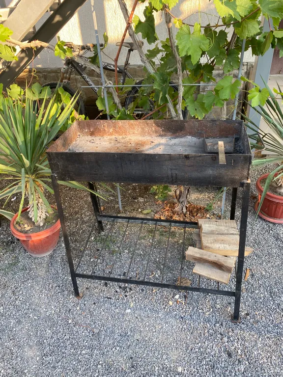 Коттедж Дом с беседкой — Судак