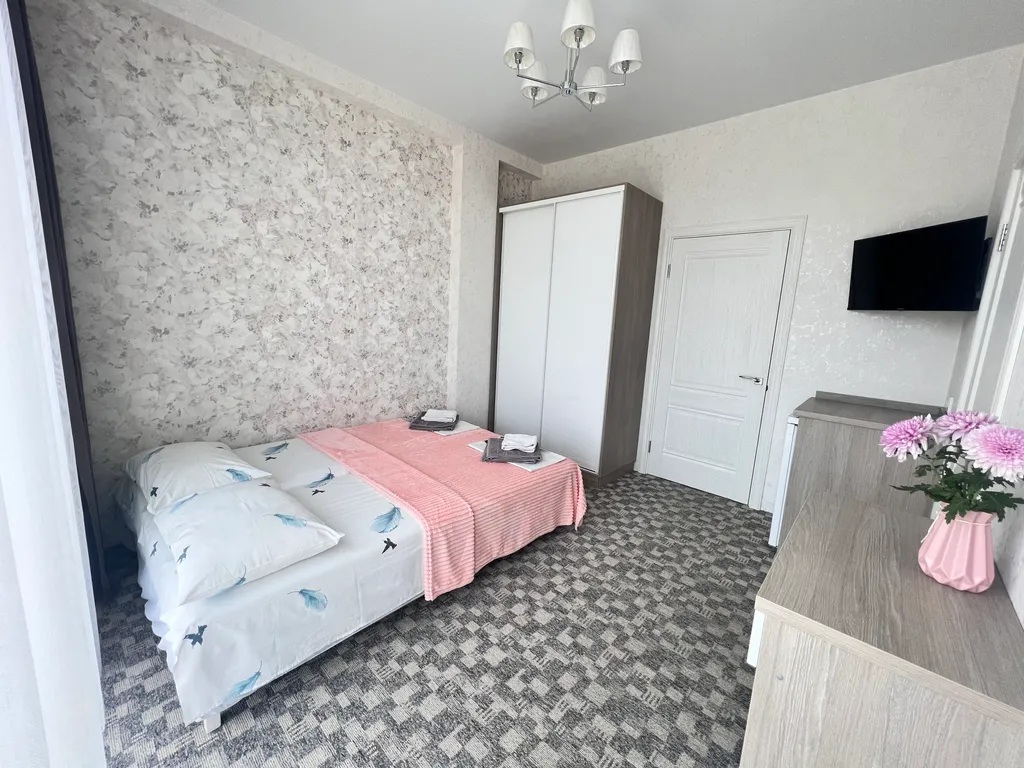 Квартира Двухкомнатный номер Делюкс — аренда посуточно в Алушта