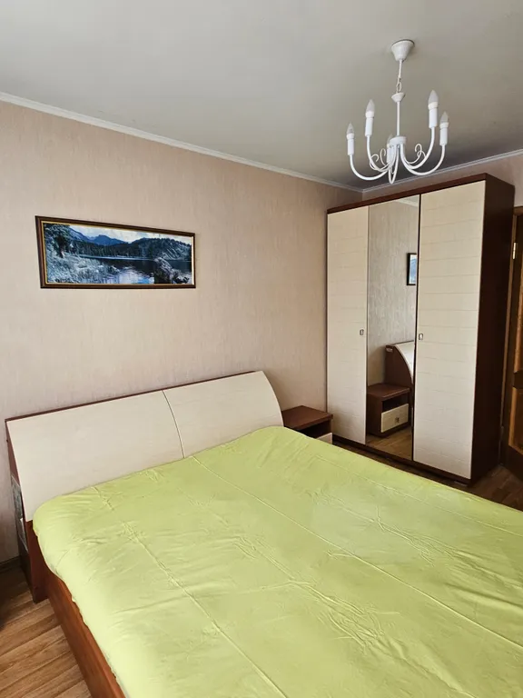 2-х квартиpа рядом  со стадионом Арена!!!