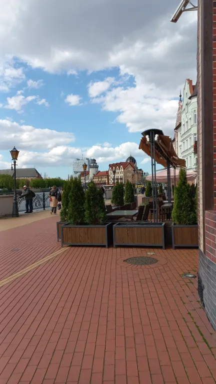 Центр города, квартира на набережной у Рыбной деревни